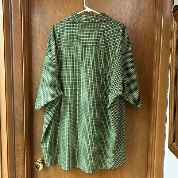 KANI Gold brand short sleeve button up - Picture 4 of 6